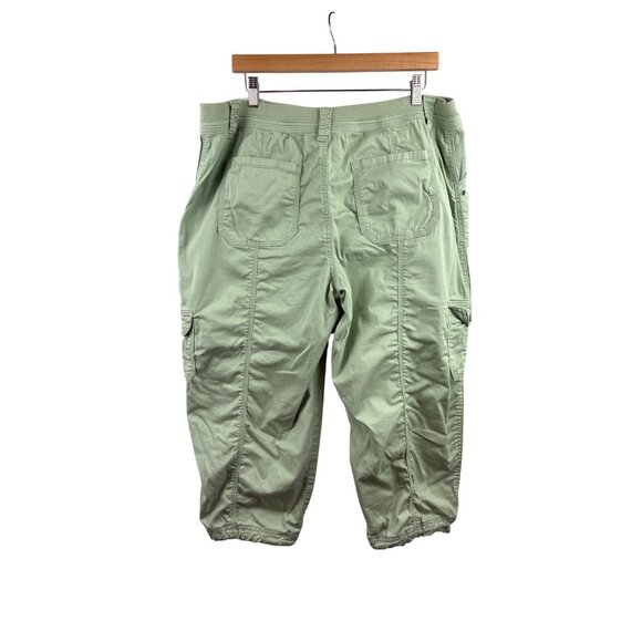 Women’s Style & Co Size 16 Mint Green Capri Cargo Pants - Picture 3 of 5